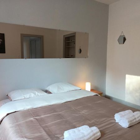 Appartement Les Iris, Au Calme, Proche Du Centre Ремирмон Экстерьер фото